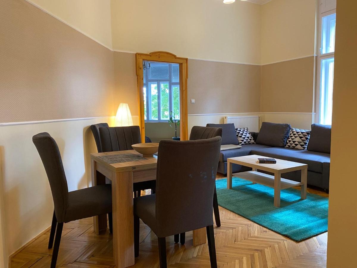 Ambrozia Apartman Erlau Exterior foto
