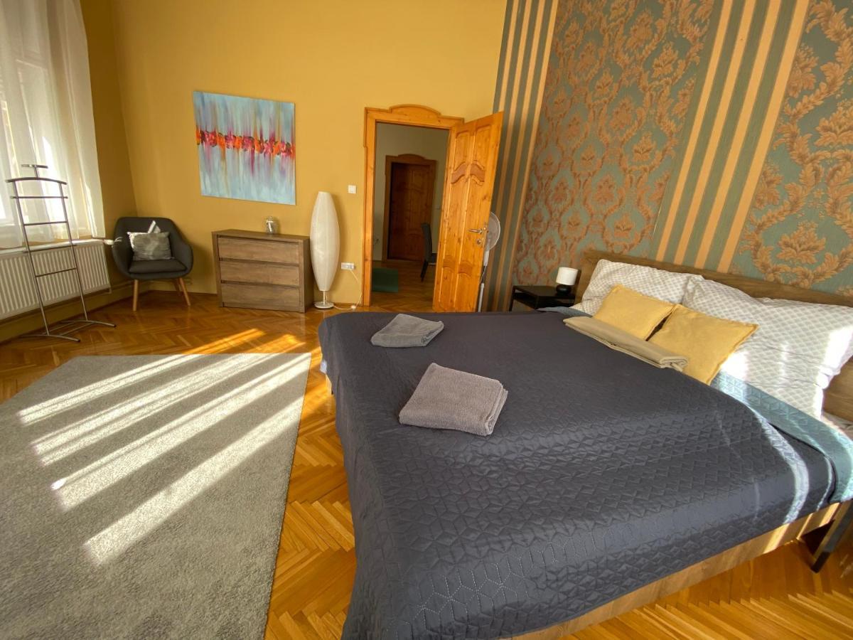 Ambrozia Apartman Erlau Exterior foto