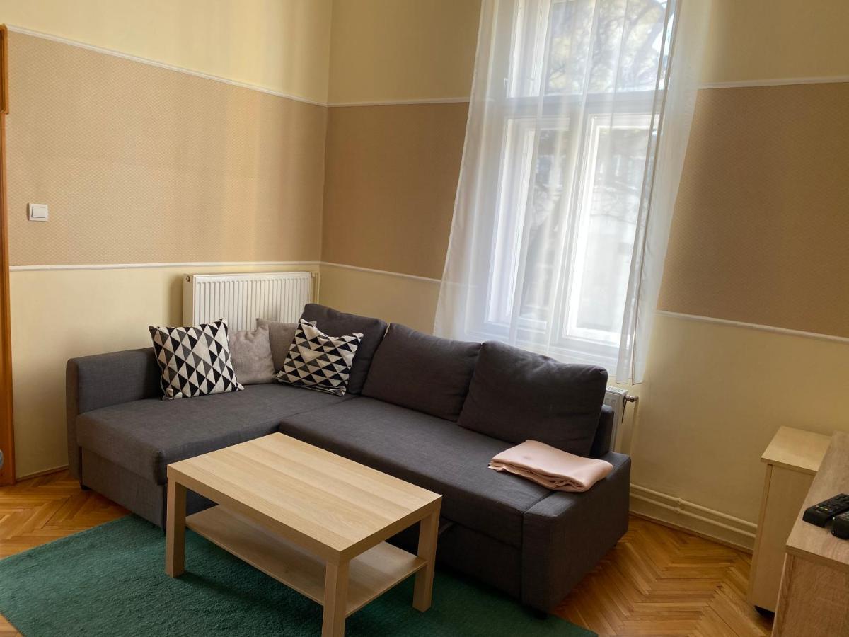 Ambrozia Apartman Erlau Exterior foto